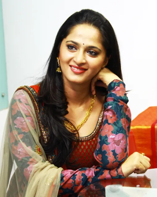 anushka shetty age