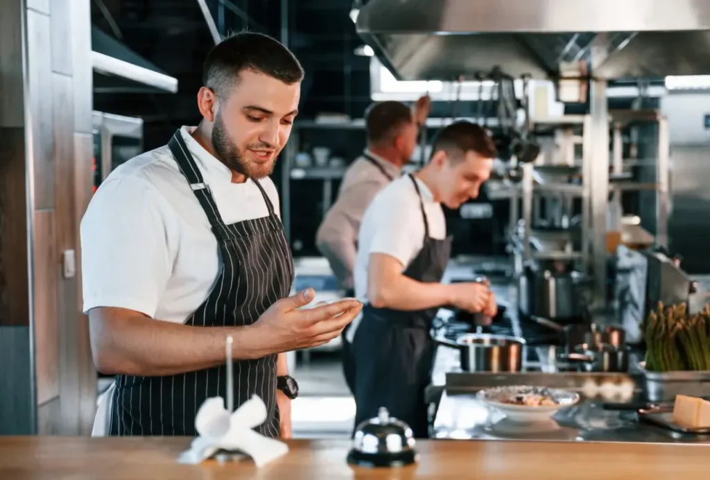 Why Restaurants & Cafes Need Commercial Pest Control to Stay Compliant