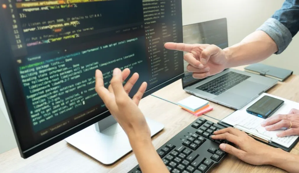 How to Avoid Scope Creep When Working with Custom Software Developers How to Avoid Scope Creep When Working with Custom Software Developers