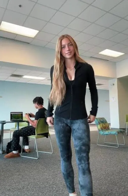 Abby Champlin Age, Biography, Career & Rise of the Young Influencer