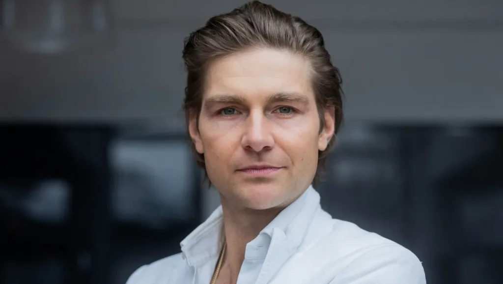 Jeremy Fragrance Age & Full Profile From “Young” Influencer to Global Fragrance Icon