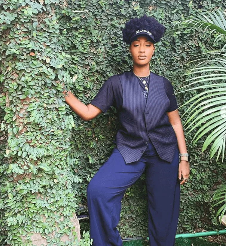 Tems Age – Exploring the Life, Music, and Rise of Nigeria’s Soulful Star
Tems, one of Nigeria’s brightest musical exports, has taken the global stage by storm with her soulful voice and emotionally charged lyrics. Born as Temilade Openiyi, she has quickly become a household name across continents. From chart-topping collaborations with global icons like Wizkid, Drake, and Beyoncé to her own Grammy-winning journey, Tems represents the new wave of African excellence in music.
As of 2025, Tems' age is 29, yet her achievements far surpass her years. Her unique blend of Afrobeats, R&B, and soul has positioned her as one of the most influential female artists of her generation. Fans often search for more than just her music — they want to know about her background, lifestyle, and the story behind hits like “Higher” and “Burning.”
In this article, we delve into Tems' biography, early life, career milestones, and personal experiences that have shaped her journey. We'll also explore her net worth, luxurious lifestyle, fun facts, and prospects, providing you with a comprehensive picture of the woman behind the voice that has captivated millions.
Who Is Tems
Tems, whose real name is Temilade Openiyi, is a Nigerian singer, songwriter, and record producer. Born on June 11, 1995, in Lagos, Nigeria, she gained recognition for her distinctive sound, which fuses contemporary R&B with African rhythms. Her breakthrough came in 2019 with the hit single “Try Me,” which showcased her raw vocal power and emotional depth.
She rose to international prominence after collaborating with Wizkid on the song “Essence”, which became a global hit and even earned a Grammy nomination. Since then, Tems has collaborated with Drake, Future, and Beyoncé, and won a Grammy Award in 2023 for Best Melodic Rap Performance for “Wait for U.”
Tems' artistry is characterized by her introspective lyrics and ethereal soundscapes, which often reflect themes of empowerment, freedom, and love. Beyond music, she's admired for her authenticity, confidence, and effortless fashion sense.
Tems WikiBio Table
Attribute	Details
Full Name	Temilade Openiyi
Stage Name	Tems
Date of Birth	June 11, 1995
Age (2025)	29 years old
Birthplace	Lagos, Nigeria
Nationality	Nigerian
Ethnicity	Yoruba
Family	Raised by a single mother, has one sibling
Career	Singer, Songwriter, Record Producer
Net Worth (2025)	$3 million (estimated)
Height	5 ft 5 in (165 cm)
Weight	60 kg (132 lbs)
Eye Color	Dark Brown
Hair Color	Black
Body Type	Curvy and Athletic
Relationship Status	Reportedly single
Genres	Afrobeats, R&B, Soul
Famous Songs	“Try Me,” “Higher,” “Free Mind,” “Burning,” “Essence”
Awards	Grammy Award, BET Award, NAACP Image Award
Early Life and Background
Tems was born in Lagos, Nigeria, and spent part of her childhood in the United Kingdom before returning to Nigeria. Her parents separated when she was young, and she was raised primarily by her mother.
Growing up, Tems was surrounded by music — from listening to Beyoncé, Lauryn Hill, and Asa, to experimenting with her own voice at a young age. Her passion for music developed during her teenage years, and she often spent hours writing lyrics and producing beats in her room.
Key Points
•	Education Attended Dowen College and later the University of Lagos, where she studied Economics.
•	Musical Influence Inspired by artists like Lauryn Hill, Amy Winehouse, and Fela Kuti.
•	Early Career Started producing her own music in her late teens using free software and recording equipment.
•	Faith & Spirituality Credits her deep faith and spirituality for helping her navigate fame and challenges.
Personal Life and Relationships
Despite her fame, Tems remains a very private person. She’s known for keeping her personal relationships away from the spotlight and focusing primarily on her career.
Key Points
•	Relationship Status As of 2025, Tems is reportedly single and not publicly linked with anyone.
•	Privacy She has expressed that her music is her form of vulnerability, allowing fans to connect emotionally without needing to know her personal affairs.
•	Family Bond Tems shares a close bond with her mother, who has been her pillar of strength.
•	Self-Expression Prefers authenticity over societal expectations — reflected in her bold fashion choices and lyrics.
Tems’ personality exudes calm confidence, which resonates deeply with her fans worldwide. Her emotional maturity and self-awareness make her not just an artist but also a role model for young women across Africa.
Career and Achievements
Tems’ career has been a meteoric rise marked by groundbreaking achievements and international recognition.
Career Highlights
•	2018 Released her debut single “Mr Rebel”, which introduced her soulful, alternative sound.
•	2019 Gained widespread fame with “Try Me.”
•	2020 Featured on Wizkid’s “Essence” — the global hit that earned a Grammy nomination.
•	2021 Released her debut EP “For Broken Ears.”
•	2022 Collaborated with Future and Drake on “Wait for U”, which won a Grammy.
•	2023 Featured on Beyoncé’s “Move” from the Renaissance album.
•	2024-2025 Continues touring globally, performing at top festivals and headlining her own concerts.
Tems’ artistry continues to evolve as she experiments with new sounds while staying rooted in her African heritage.
Net Worth Overview
Tems’ financial success mirrors her musical achievements. As of 2025, her net worth is estimated to be around $3 million.
Year	Estimated Net Worth	Source of Income
2020	$500,000	Music sales, local performances
2021	$1 million	International recognition, brand endorsements
2022	$2 million	Collaborations, streaming royalties
2023	$2.5 million	Grammy win, world tours
2024	$2.8 million	Global sponsorships, concert revenue
2025	$3 million	Streaming platforms, brand deals
Her rise in wealth demonstrates how her talent, global appeal, and authenticity have made her one of Africa’s most bankable artists.
Major Sources of Income
Tems’ diverse revenue streams reflect her multifaceted career.
•	Music Streaming Income from platforms like Spotify, Apple Music, and YouTube.
•	Live Concerts Sold-out tours across Africa, Europe, and North America.
•	Brand Endorsements Collaborations with fashion and beauty brands.
•	Songwriting Royalties Royalties from collaborations with major artists.
•	Merchandise Sales Exclusive clothing and accessories from her brand line.
•	YouTube Channel Monetized content, live performances, and interviews.
Tems’ Luxurious Lifestyle
Tems lives a life that blends elegance, simplicity, and authenticity.
•	Residences Splits time between Lagos and Los Angeles.
•	Fashion Known for her bold yet minimalist fashion sense — often wearing African-inspired outfits on red carpets.
•	Cars Owns a Mercedes-Benz GLE and Range Rover Velar.
•	Travel Frequently travels for concerts and vacations across Europe and the Caribbean.
•	Health & Fitness Follows a plant-based diet and practices yoga and meditation.
Despite her fame, Tems remains grounded, often emphasizing gratitude and mindfulness in her interviews.
Hobbies and Fun Facts
Tems’ off-stage life is filled with creativity and curiosity.
•	Songwriting Passion Writes poetry and experimental music when not touring.
•	Cooking Enjoys Nigerian and Mediterranean cuisine.
•	Reading Avid reader of philosophy and spiritual literature.
•	Art & Design Loves interior design and minimalist aesthetics.
•	Favourite Artists Admires Sade, Frank Ocean, and Lauryn Hill.
•	Introverted Nature Describes herself as a calm, introspective person.
•	Charity Work Supports educational programs for African girls.
•	Fun Fact Tems produced many of her early songs using a basic laptop and no studio equipment.
•	Stage Ritual Meditates before every live performance.
•	Inspiration Behind “Higher” & “Burning” Reflects her emotional healing journey and personal growth.
Future Prospects
Tems' future looks even brighter as she continues to redefine the global music landscape.
•	Upcoming Album Expected to release her second studio album in 2025.
•	Global Tours Plans to expand her concert footprint across Asia and South America.
•	Collaborations Rumoured collaborations with artists like The Weeknd and Doja Cat.
•	Fashion Ventures Likely to launch her own sustainable fashion line.
•	Philanthropy Plans to establish a foundation supporting young African artists.
Her long-term vision is to empower women through art and create a legacy that transcends music.
Impact on Social Media
Tems has built a strong digital presence, inspiring millions worldwide.
•	Instagram Over 4 million followers sharing her music, style, and insights.
•	TwitterX Engages fans with motivational messages and updates.
•	YouTube Millions of subscribers watch live performances and music videos.
•	TikTok Viral sound trends featuring songs like “Free Mind” and “Higher.”
•	Fan Base Known as “Rebel Gang,” her fans promote self-love and individuality.
Her genuine connection with followers and consistent engagement make her one of Africa’s most influential digital icons.
Frequently Asked Questions (FAQs)
1. How old is Tems
Tems is 29 years old as of 2025.
2. Where is Tems from
Tems is from Lagos, Nigeria.
3. What is Tems’ real name
Her real name is Temilade Openiyi.
4. What is Tems’ most popular song
Her most recognized song is “Essence” with Wizkid, followed by “Free Mind” and “Higher.”
5. What is Tems’ net worth
As of 2025, Tems' estimated net worth is $3 million.
6. Is Tems in a relationship
No, Tems is currently single and focuses on her career.
Conclusion
Tems’ age may suggest youth, but her impact on the global music scene is monumental. From humble beginnings in Lagos to Grammy-winning heights, she has proven that passion, authenticity, and hard work can transcend borders. Her songs — “Higher,” “Burning,” and “Essence” — resonate with emotion, inspiring millions worldwide.
As Tems continues to evolve, her journey stands as a beacon of empowerment for young artists across Africa. She’s not just a singer; she’s a movement — and the world is listening.

